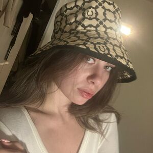 Salvatore Ferragamo Black and Cream bucket hat